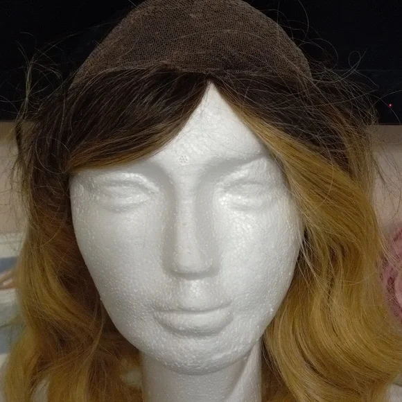 Blonde Ombre Wig - Picture 6 of 12